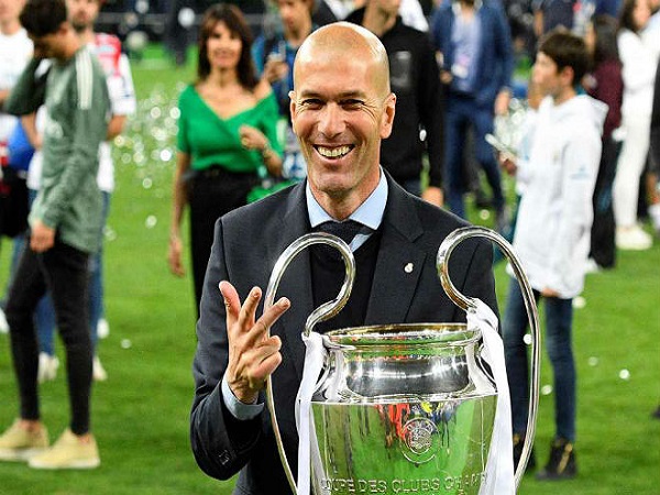 MU hờ hững, Chelsea chọn Zidane thay Sarri