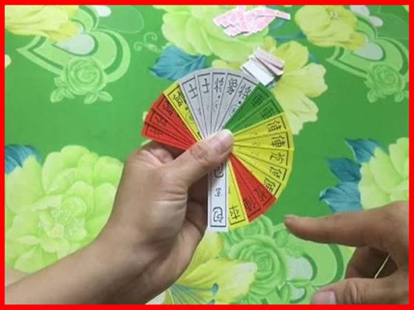 Thấy bài ngũ sắc thường xuất hiện bộ số may mắn nào