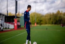 Tin MU 8/11: Man United đón tin cực vui từ Leny Yoro