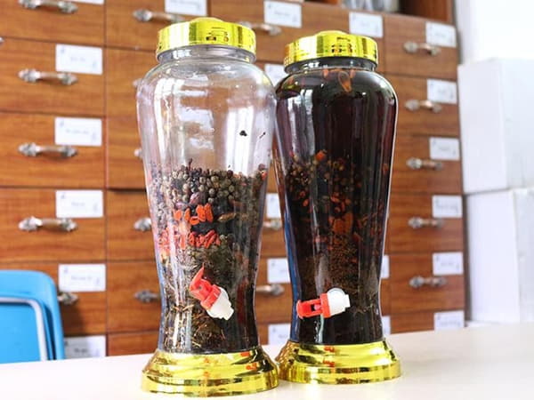 Cách ngâm rượu thuốc tăng cường sinh lý đúng chuẩn